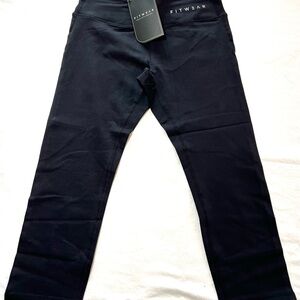 Fitwear black 3/4 leggings Medium